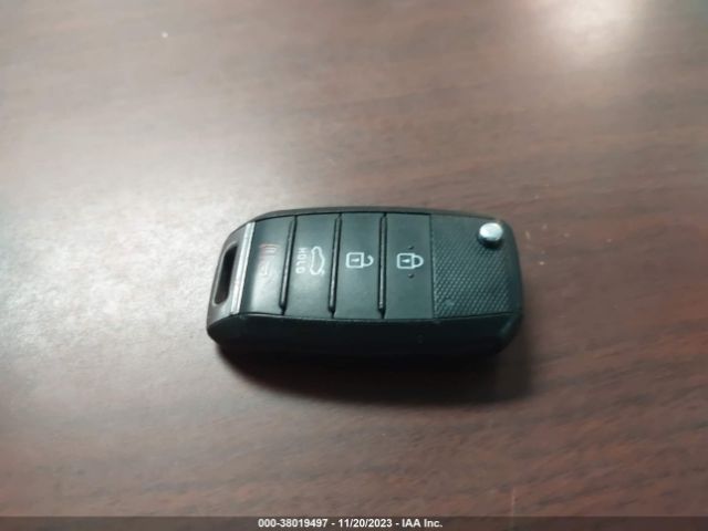 3KPA24AB1KE186938 KIA RIO S
