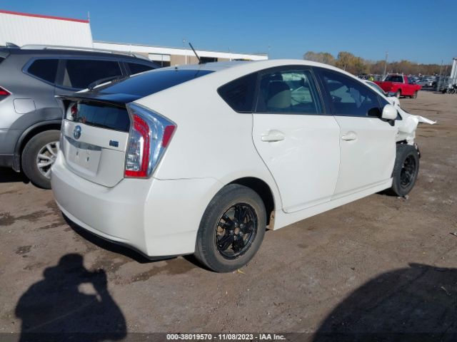 2015 TOYOTA PRIUS JTDKN3DU0F0401307 Photo 3
