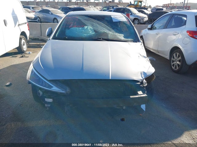 2019 HYUNDAI ELANTRA SE VIN: 5NPD74LF8KH442910