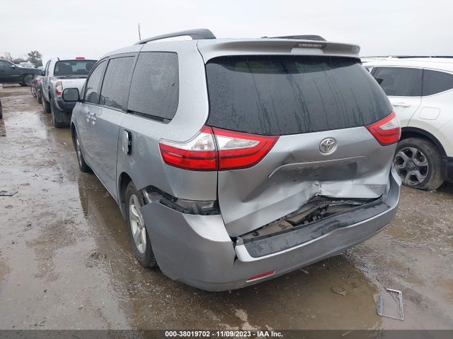 2017 TOYOTA SIENNA LE 8 PASSENGER VIN: 5TDKZ3DC5HS768943