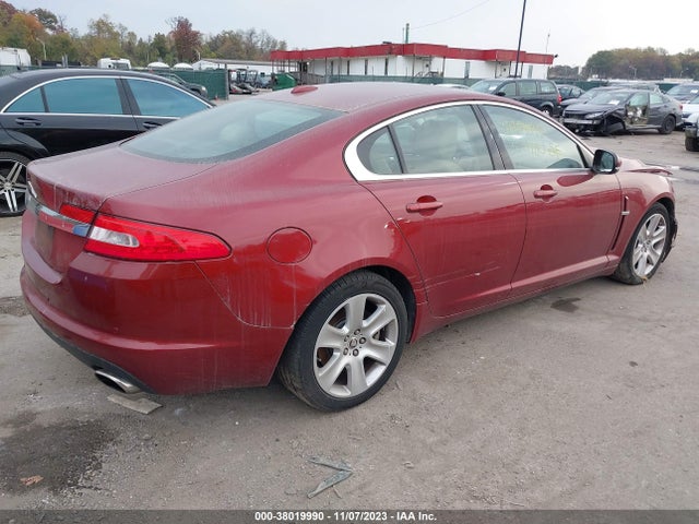 2011 JAGUAR XF SAJWA0FB4BLS13486 Photo 3