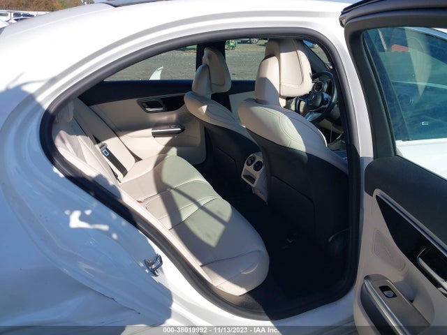 Mercedes-Benz C 300 2023 W1KAF4GB3PR078866 Image 8