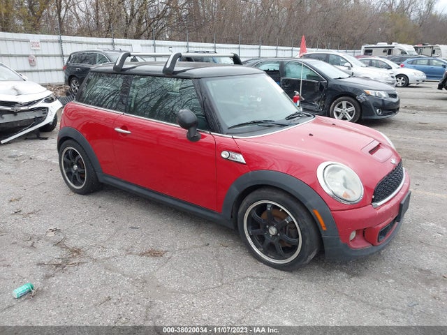 2011 MINI COOPER HARDTOP WMWSV3C56BTY12226