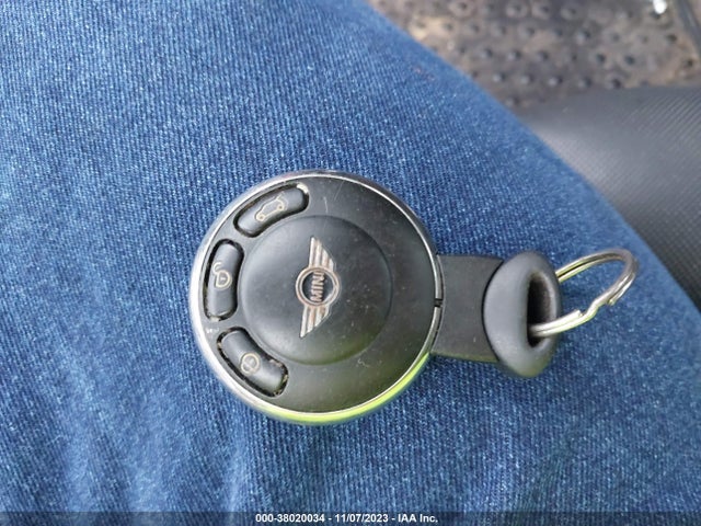 2011 MINI COOPER S WMWSV3C56BTY12226 Photo 10