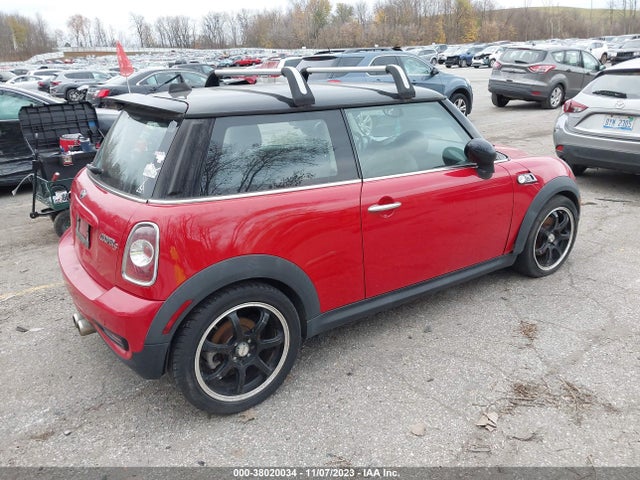 2011 MINI COOPER S WMWSV3C56BTY12226 Photo 3