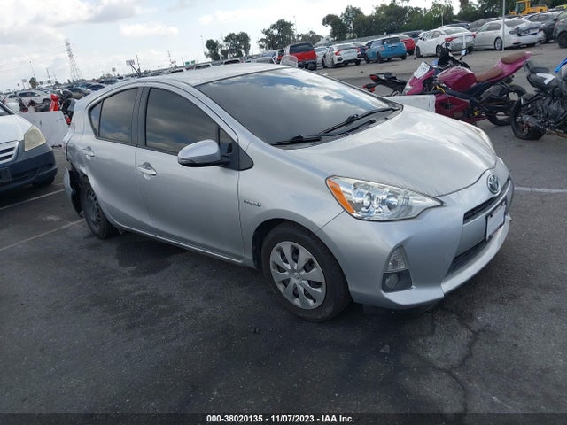 Toyota Prius C Three 2014 JTDKDTB3XE1565086 Image 19