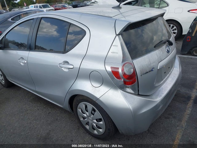 Toyota Prius C Three 2014 JTDKDTB3XE1565086 Image 21