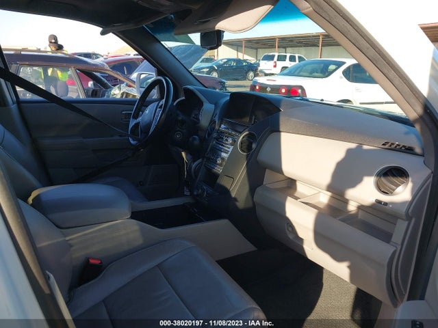 Honda Pilot Touring 2014 5FNYF4H9XEB014296 Image 5