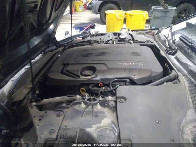 2018 JAGUAR F-TYPE SAJDD1GX0JCK54498 Photo 9