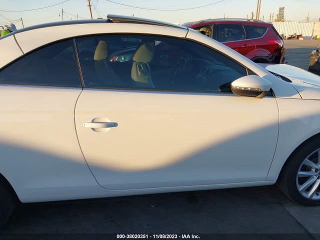 WVWBW8AH3FV005246 Volkswagen Eos Komfort Edition