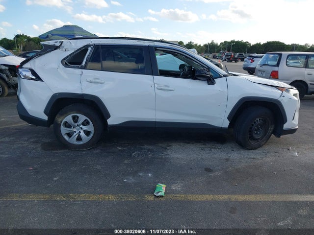 Toyota RAV4 LE 2021 2T3H1RFV3MC152686 Image 12