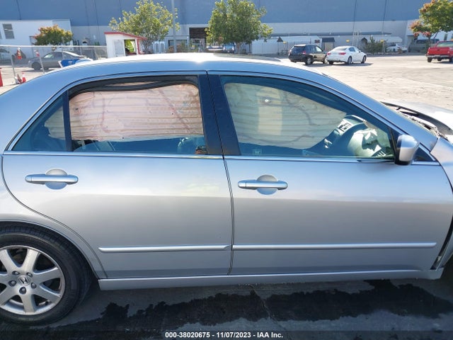 2005 HONDA ACCORD 3.0 EX VIN: 1HGCM66855A063759