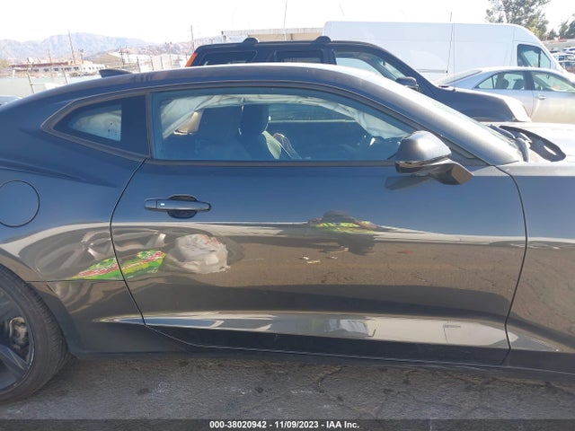 Chevrolet Camaro 1lt 2018 1G1FB1RX3J0183432 Image 13