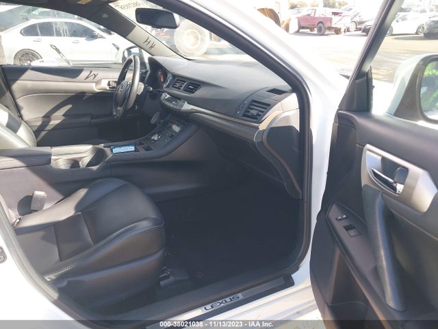 JTHKD5BHXG2263851 Lexus Ct 200h Hybrid