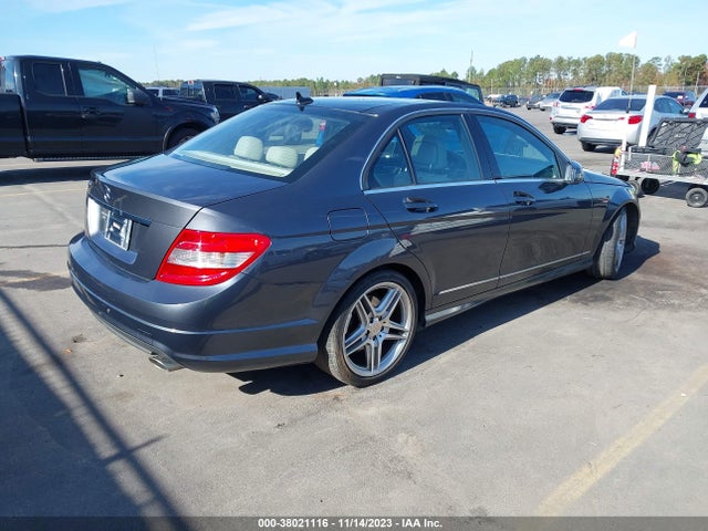 2010 MERCEDES-BENZ C 300 SPORT/LUXURY/ VIN: WDDGF5EB7AR126234