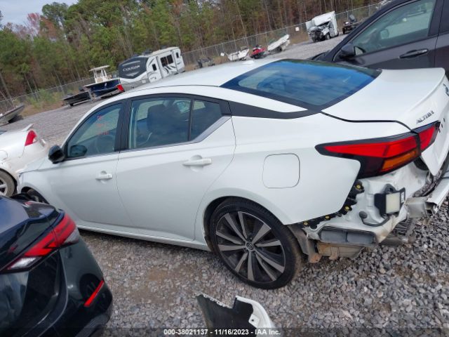 1N4BL4CV4NN320047 Nissan Altima Sr Fwd
