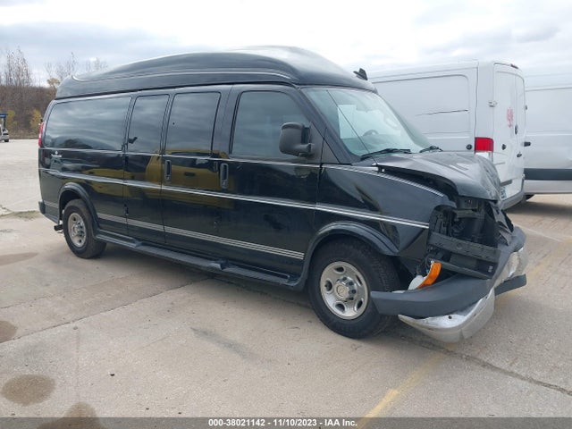 2016 1GCWGBFGXG1148294 main image