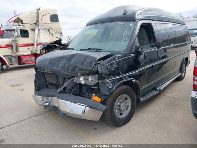 Chevrolet Express 2500 Work Van 2016 1GCWGBFGXG1148294 Image 2