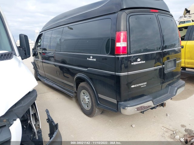 Chevrolet Express 2500 Work Van 2016 1GCWGBFGXG1148294 Image 3