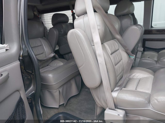 Chevrolet Express 2500 Work Van 2016 1GCWGBFGXG1148294 Image 8