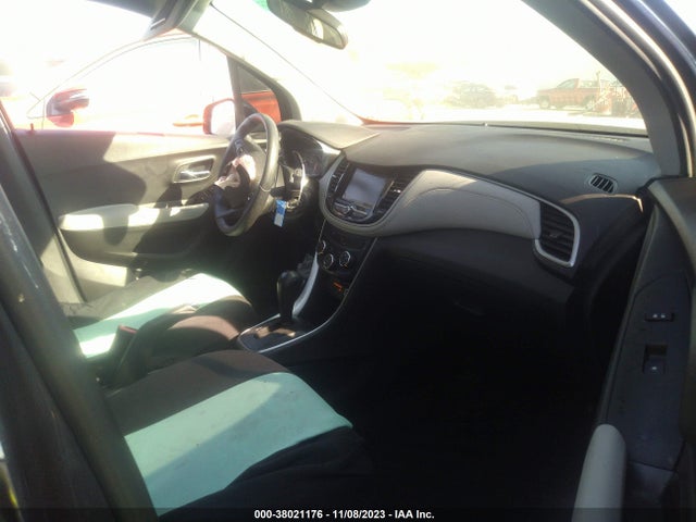 Chevrolet TRAX LS 2019 3GNCJKSB4KL271550 Image 5