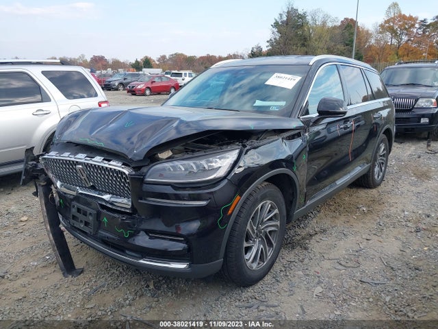 Lincoln Aviator Standard 2020 5LM5J6XC8LGL23982 Image 2