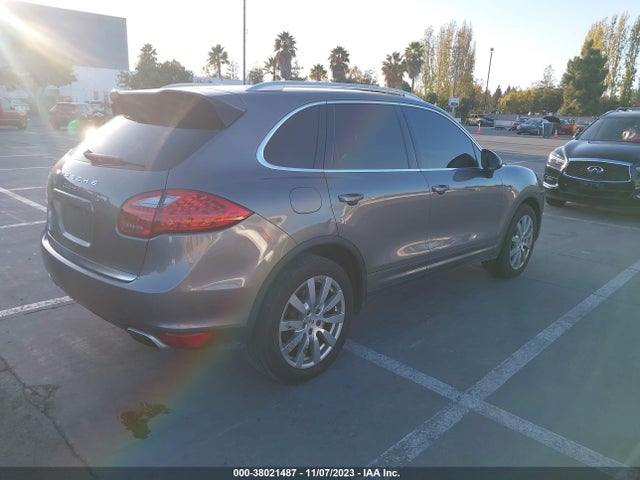 2012 PORSCHE CAYENNE WP1AA2A24CLA11355 Photo 3