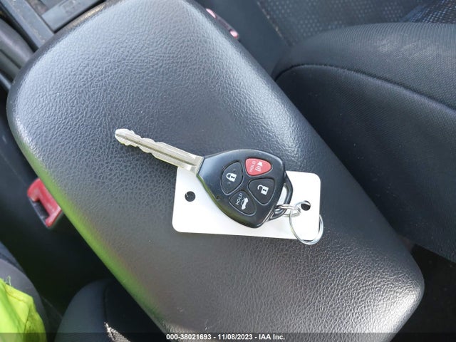 2009 TOYOTA COROLLA S VIN: 2T1BU40E49C162376