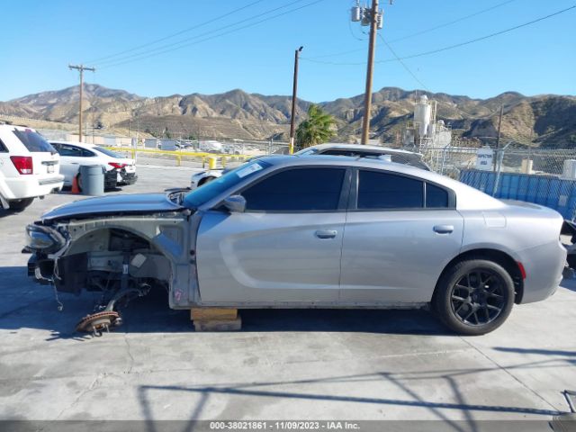 2C3CDXHG0JH162885 Dodge Charger Sxt Plus Rwd