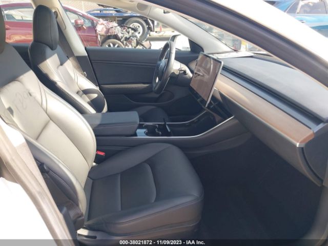5YJ3E1EA4JF069976 Tesla Model 3 Mid Range/long Range