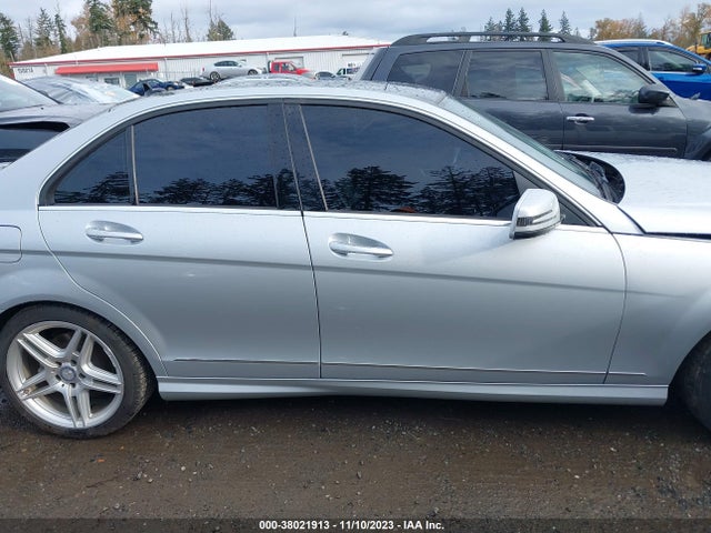 WDDGF4HB3ER318990 Mercedes-Benz C 250 Luxury/sport