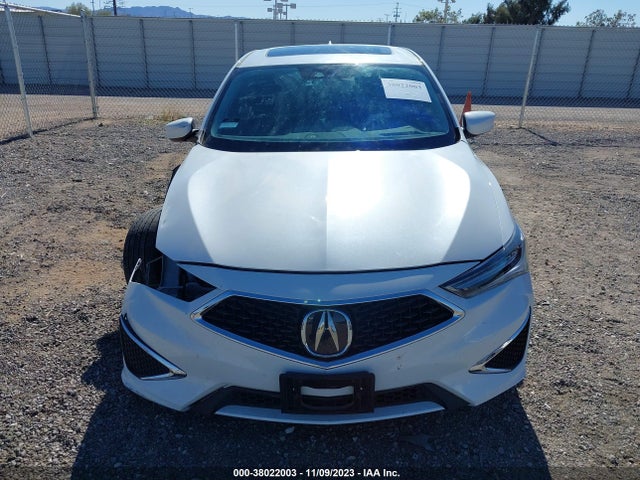 19UDE2F77NA000132 Acura Ilx Premium Package