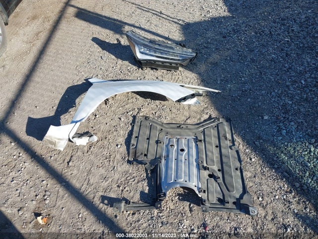 19UDE2F77NA000132 Acura Ilx Premium Package