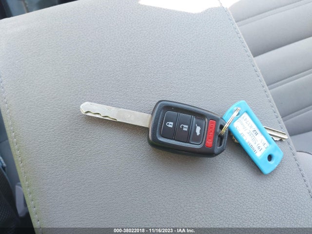 Honda CR-V LX 2019 2HKRW6H38KH229099 Image 11