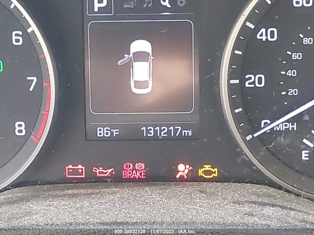 2018 HYUNDAI ELANTRA SEL VIN: 5NPD84LF3JH388881