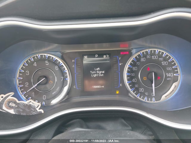Chrysler 200 Limited 2015 1C3CCCAB9FN657806 Image 7