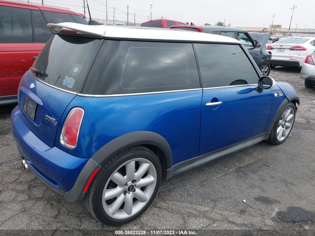2006 MINI COOPER S WMWRE33536TJ39433 Photo 3
