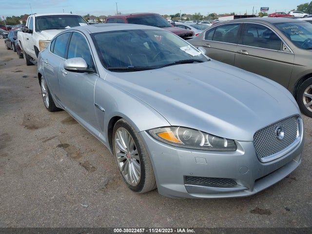 2012 JAGUAR XF SAJWA0HB4CLS38600 Photo 0