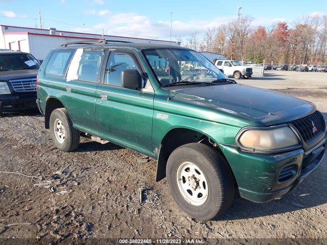 2000 MITSUBISHI MONTERO SPORT ES VIN: JA4LS21HXYP058329