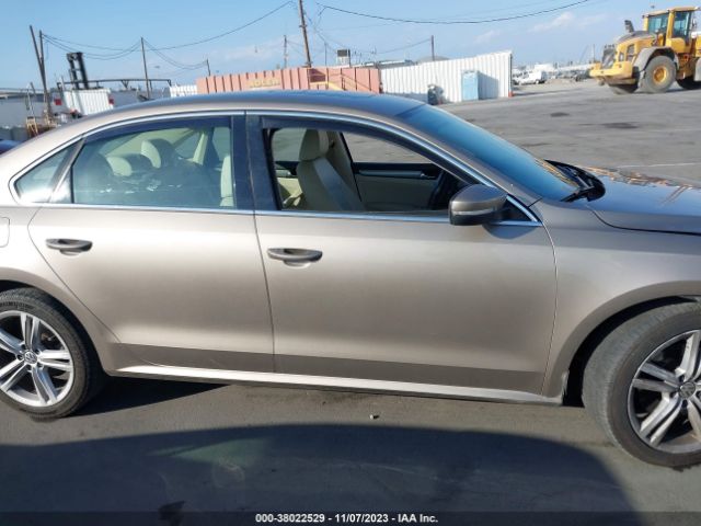 1VWBV7A32FC020119 Volkswagen Passat 2.0l Tdi Se