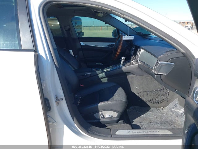 2011 PORSCHE PANAMERA WP0AA2A79BL010729 Photo 4