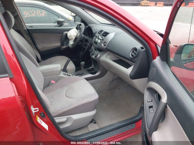 2008 TOYOTA RAV4 VIN: JTMBD33V186063932