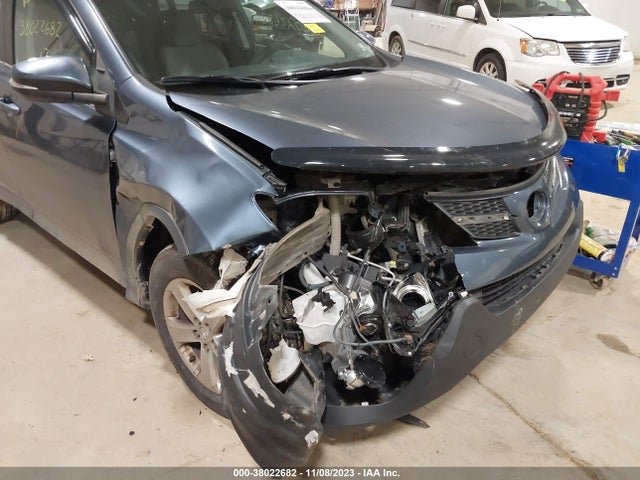 2013 TOYOTA RAV4 XLE VIN: 2T3RFREV0DW116203