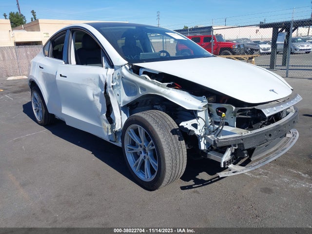 2021 TESLA MODEL Y 5YJYGDED1MF105512 Photo 0
