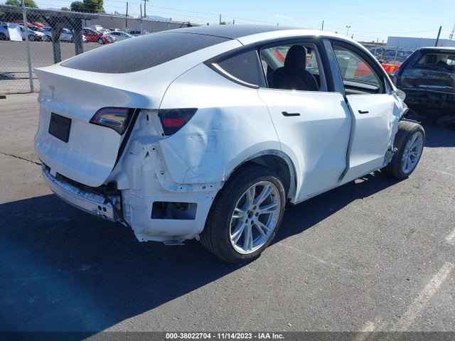 2021 TESLA MODEL Y 5YJYGDED1MF105512 Photo 3
