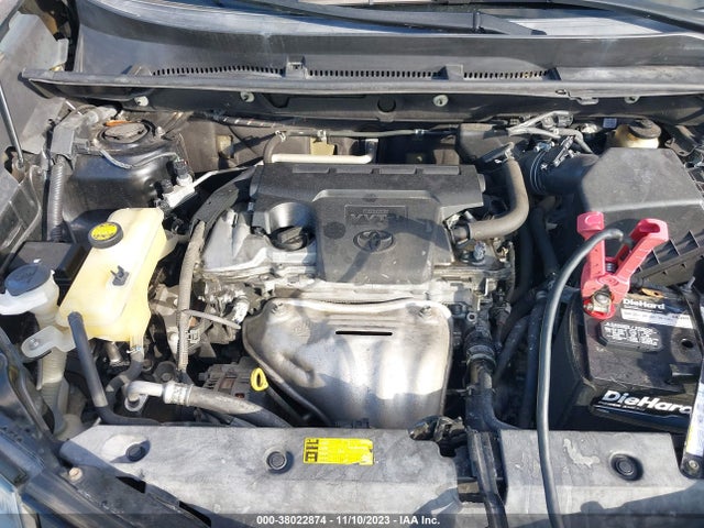 2015 TOYOTA RAV4 XLE VIN: 2T3WFREV0FW187231