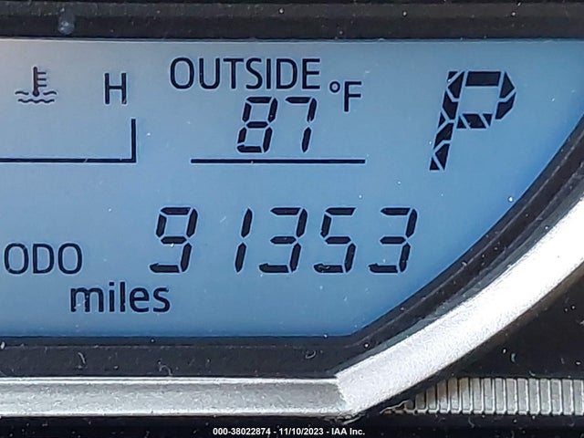 2015 TOYOTA RAV4 XLE VIN: 2T3WFREV0FW187231