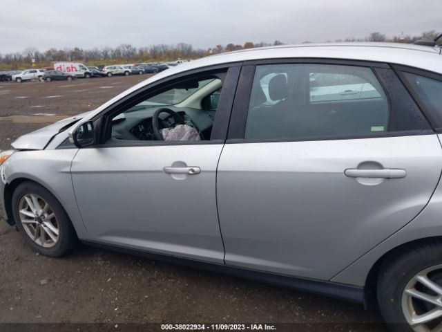 1FADP3F25GL255734 Ford FOCUS SE