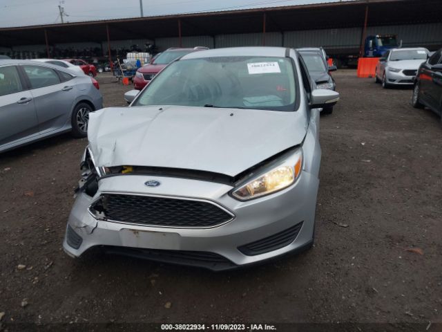 1FADP3F25GL255734 Ford FOCUS SE