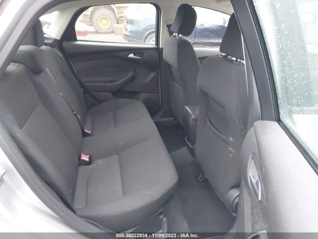 1FADP3F25GL255734 Ford FOCUS SE